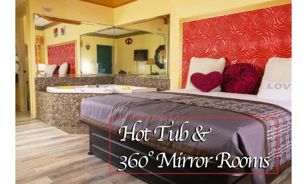 Luxe Romantic Suites Dolton 外观 照片